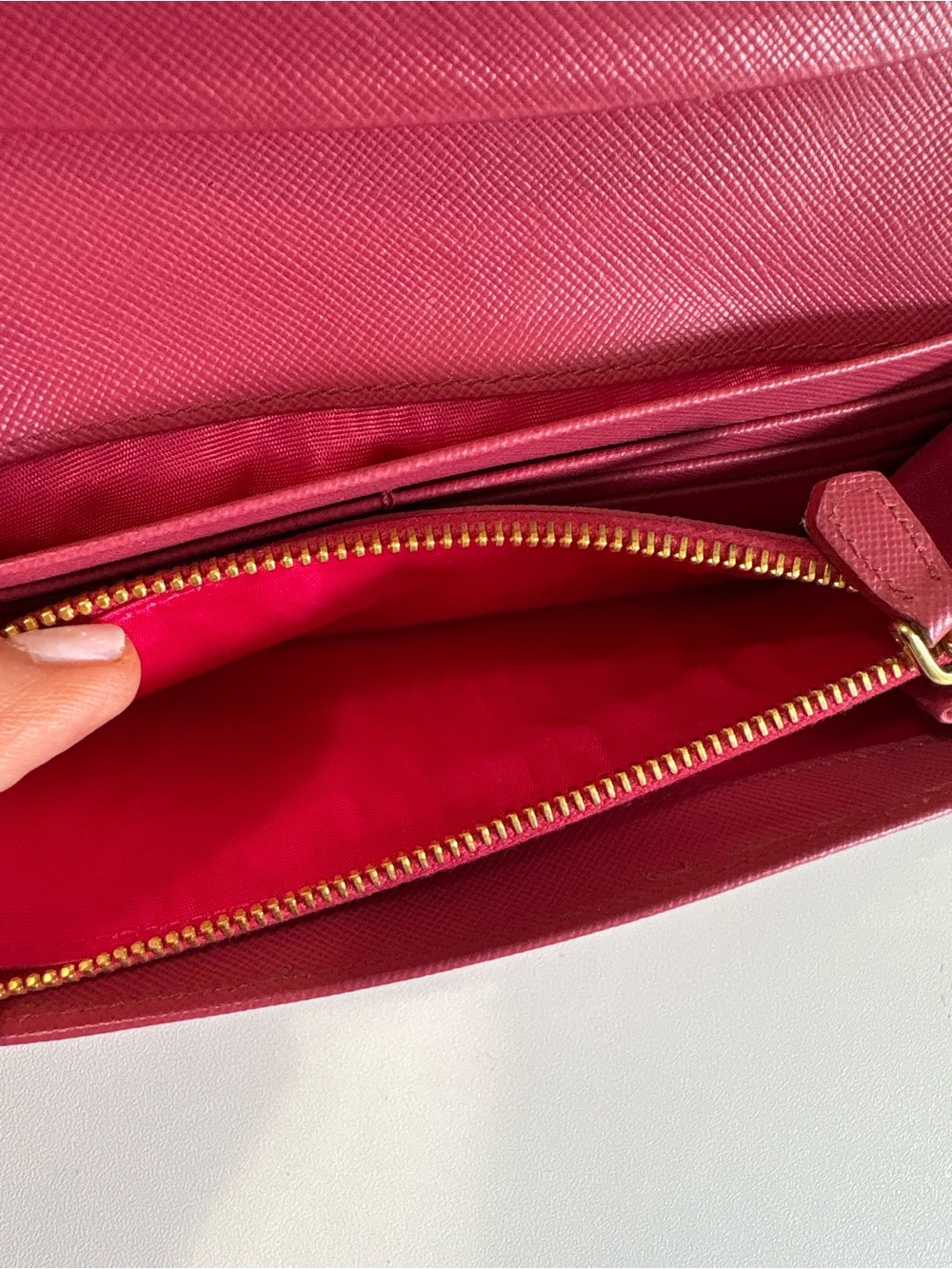 Prada Pink Saffiano Leather Trifold Wallet with Gold Logo - Picture 8 of 12